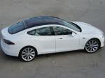 Tesla Model S 2012 года